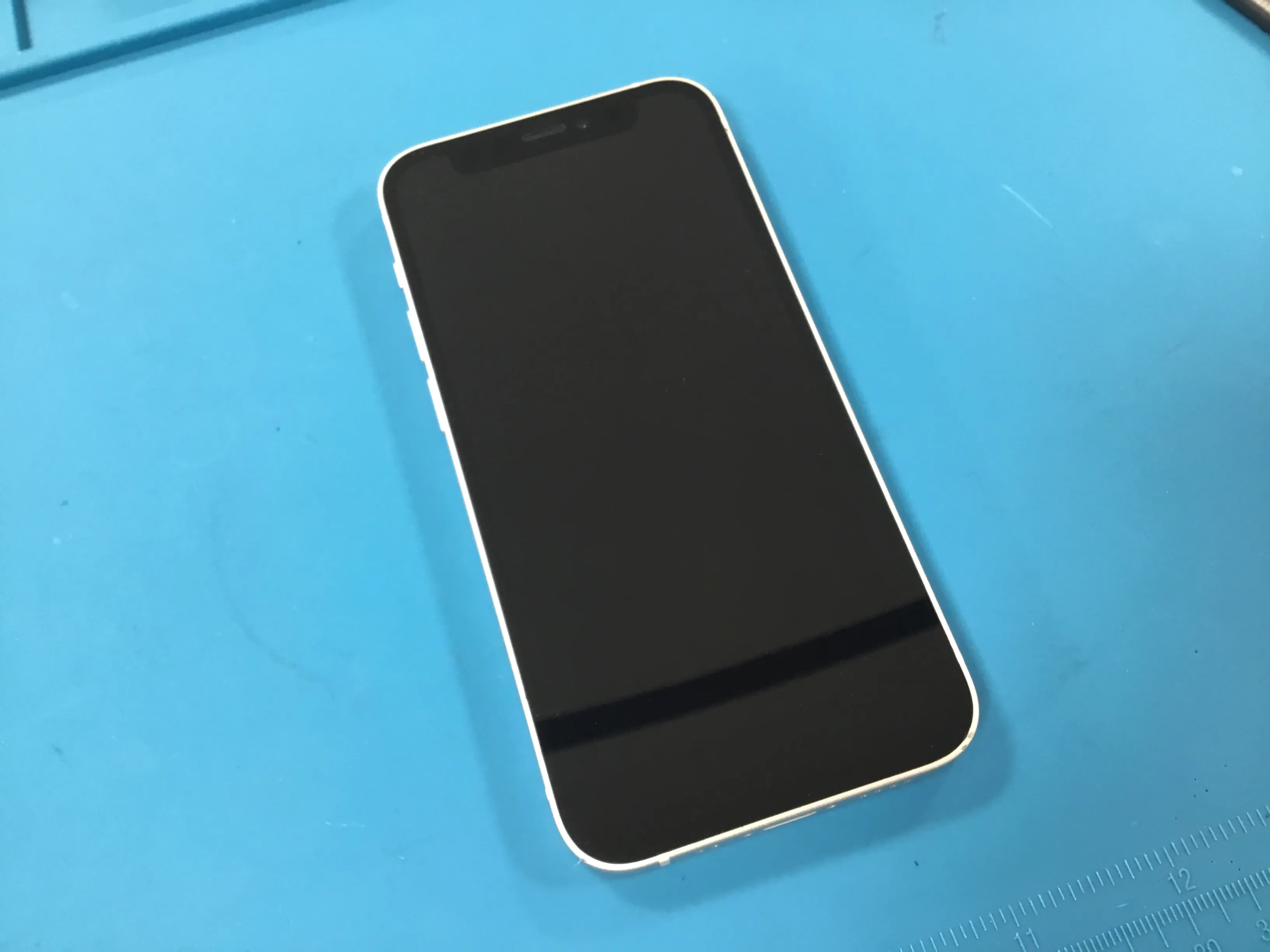 iPhone12 mini 液晶交換後