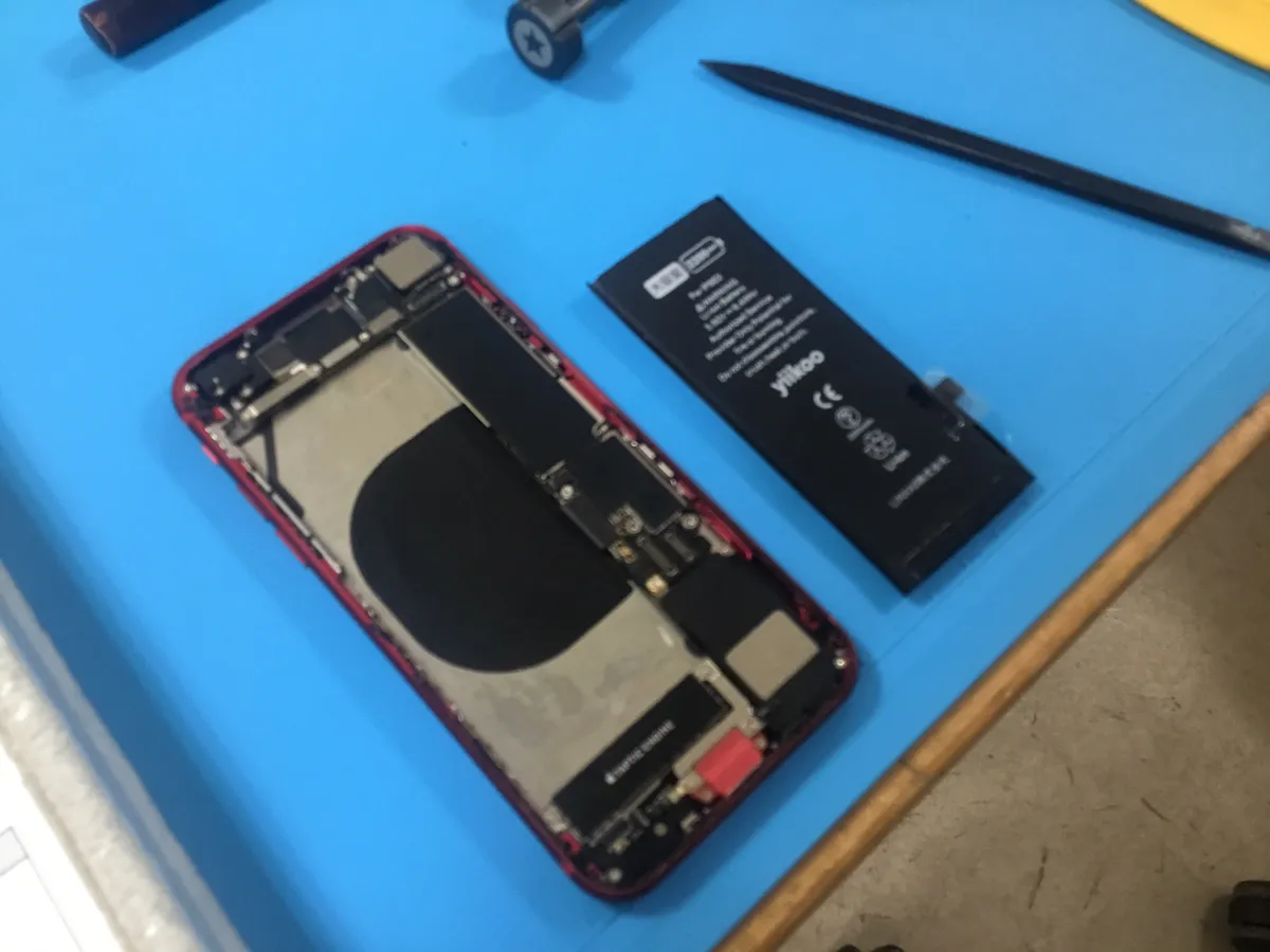 iPhone SE2 バッテリー交換