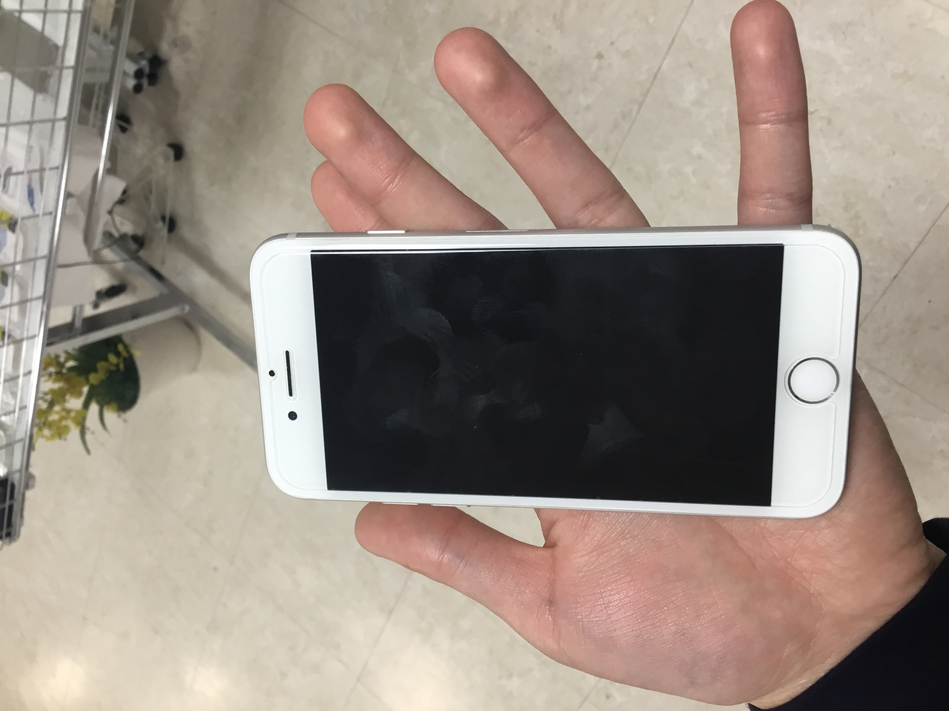[即日修理] iPhone7のバッテリー交換を行いました！