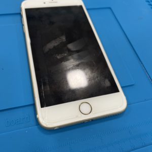 iPhone6sPlus画面割れ