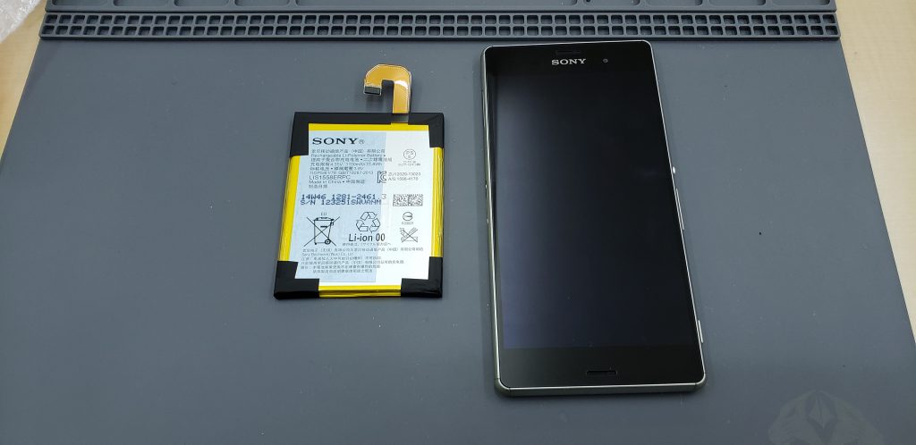 川崎駅付近より【XperiaZ3】バッテリー交換でご来店☆(#Xperia