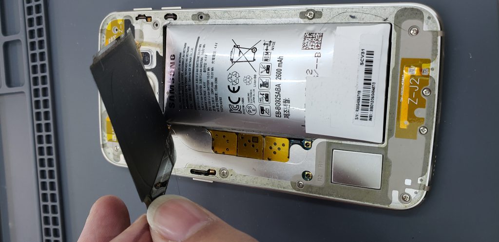 画面表は綺麗です。バッテリー 82％ SIMフリー ムスビー｜安心の赤ロム保証☆【美品】iPhone14Pro/256GB