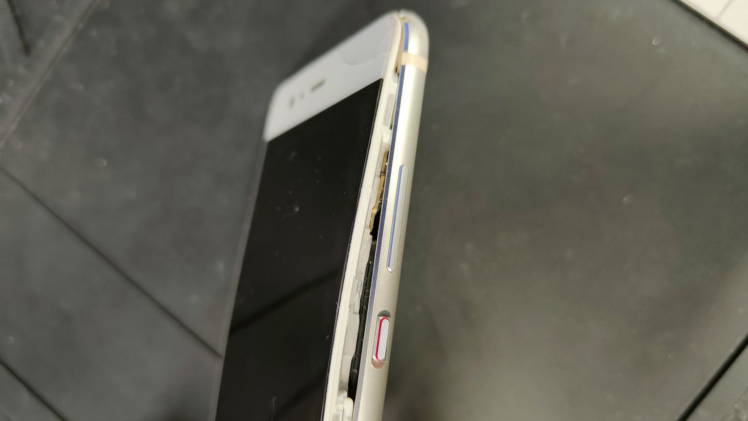 Huawei_P10_battery