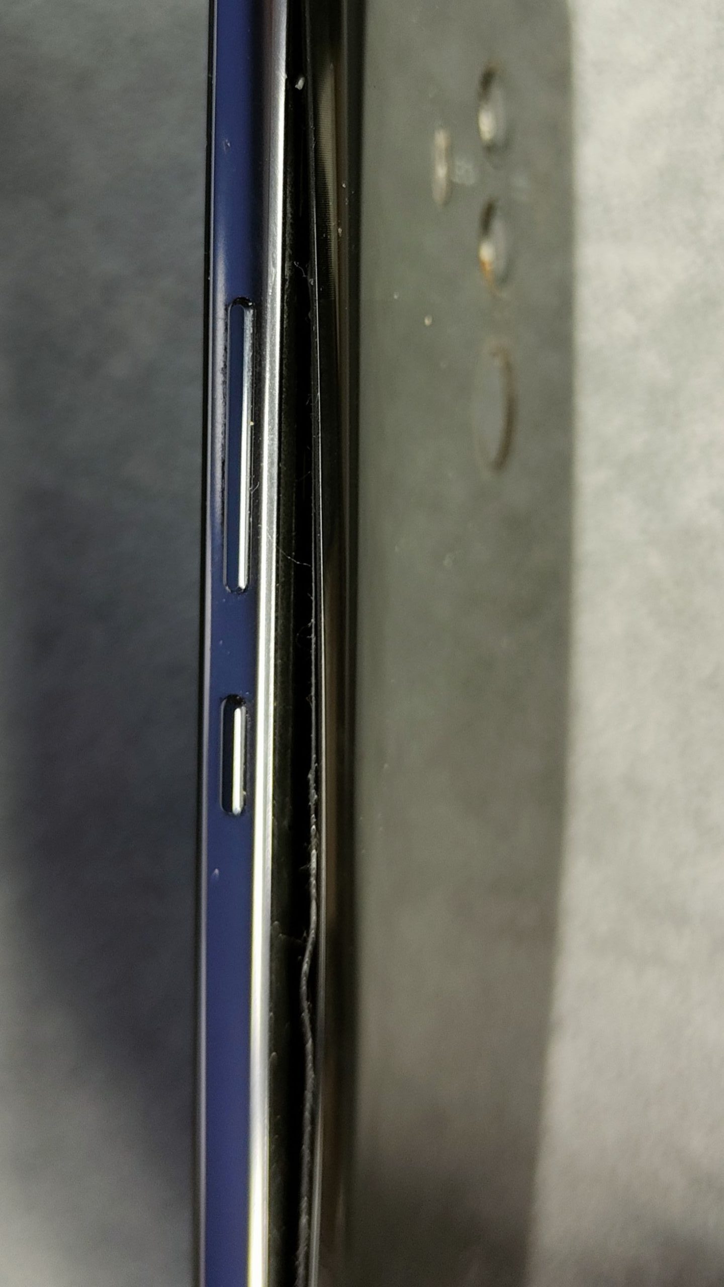Huawei_Mate10_Pro_battery_expansion